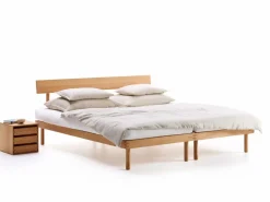 Bett Jukai Pur, mit Stegbetthaupt, inkl. integriertem Lattenrost, 180 x 200 cm, Buche