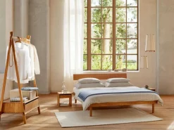 Bett Jukai Pur, mit Stegbetthaupt, inkl. integriertem Lattenrost, 180 x 200 cm, Buche