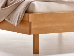 Bett Tesoro mit Holzbetthaupt, 180 x 200 cm, Buche