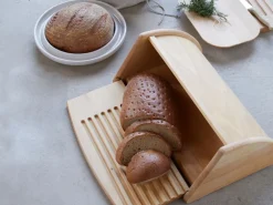 Brotkasten mit integriertem Brotschneidebrett, 40 x 30 x 16,5 cm, Buche geölt