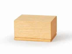 Butterdose aus Eschenholz, geölt, 14 x 10,5 x 7,5 cm