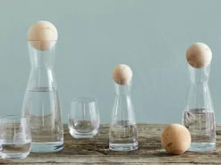 Glaskaraffe mit Zirbenkugel, 1 l, H 25,5 cm, Kugel = 7,0 cm