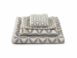 Handtuch "Blume des Lebens", taubenblau/natur, 50 x 100 cm, 100 % Baumwolle, GOTS