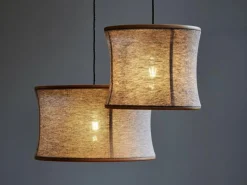 Hängeleuchte Malla mit Schirm aus 100% Schafschurwolle, Ø 45 cm, 3D Strick Sand, Buche