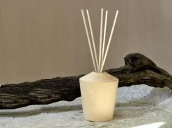 Raumduft Diffuser aus Zirbenholz, konisch ø 8,5 x H 9 cm