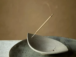 Räucherstäbchenhalter aus Basalt, unglasiert, 17 x 9,5 x 3,5 cm