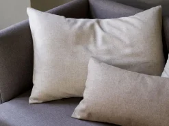 Sofakissen, Bezug: 100 % Baumwolle, Mollino, Füllung: 100 % Schurwolle, IVN, 30 x 50 cm
