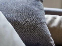 Sofakissen-Überzug, 50 x 50 cm, Wollstoff Tano Natur (79), mit verdeckter Knopfleiste