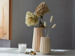 Vase aus Zirbenholz, Kannelur, H 26,5 cm, nicht geölt, inkl. Glaseinsatz